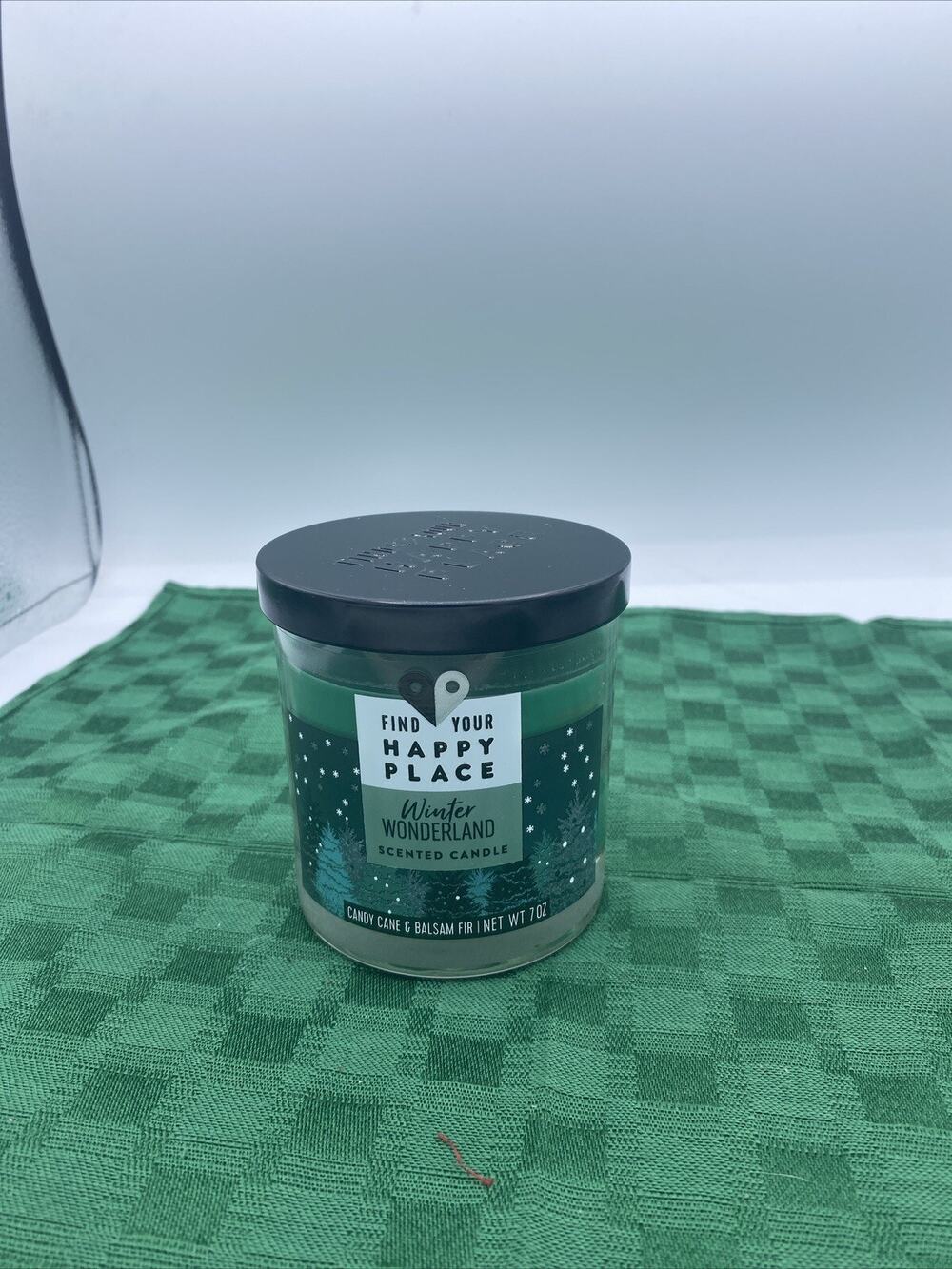 unilever 1-wick small winter wonderland scented candle 7oz candy cane balsam fir